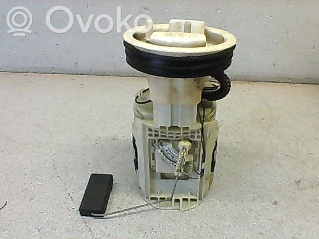 Volkswagen Polo III 6N 6N2 6NF Pompa paliwa w zbiorniku 