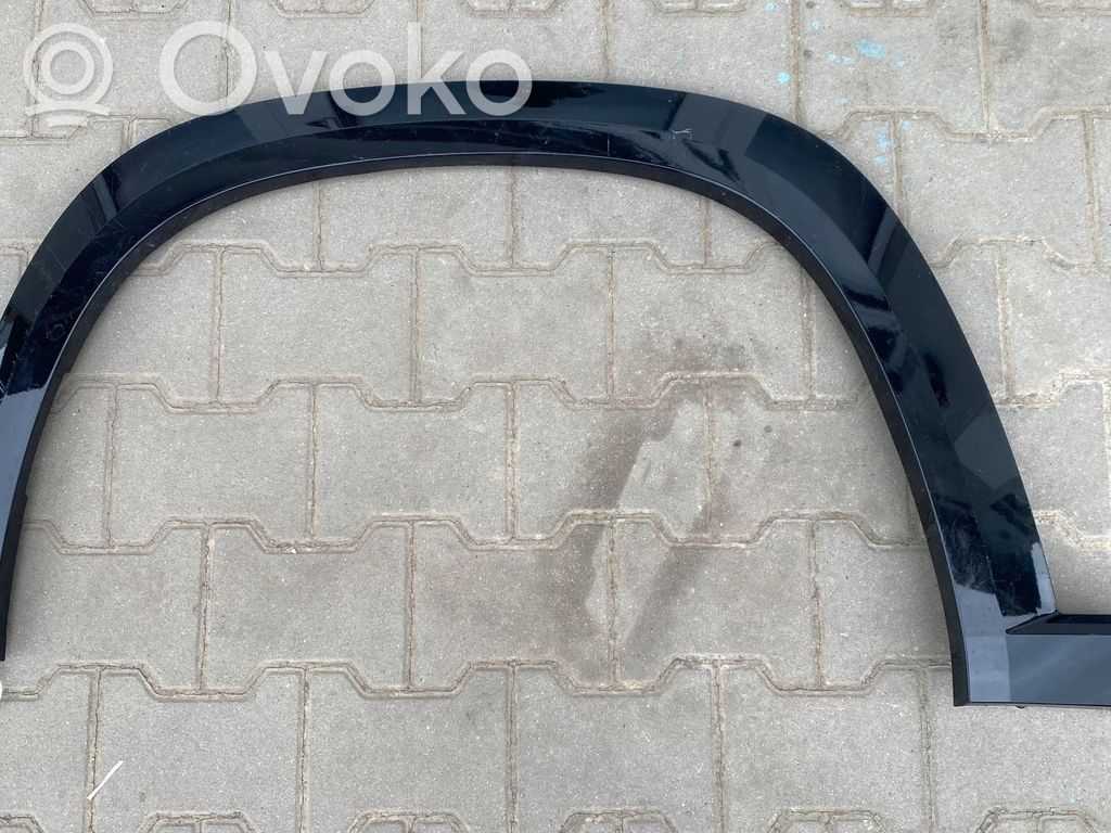 Front arch trim