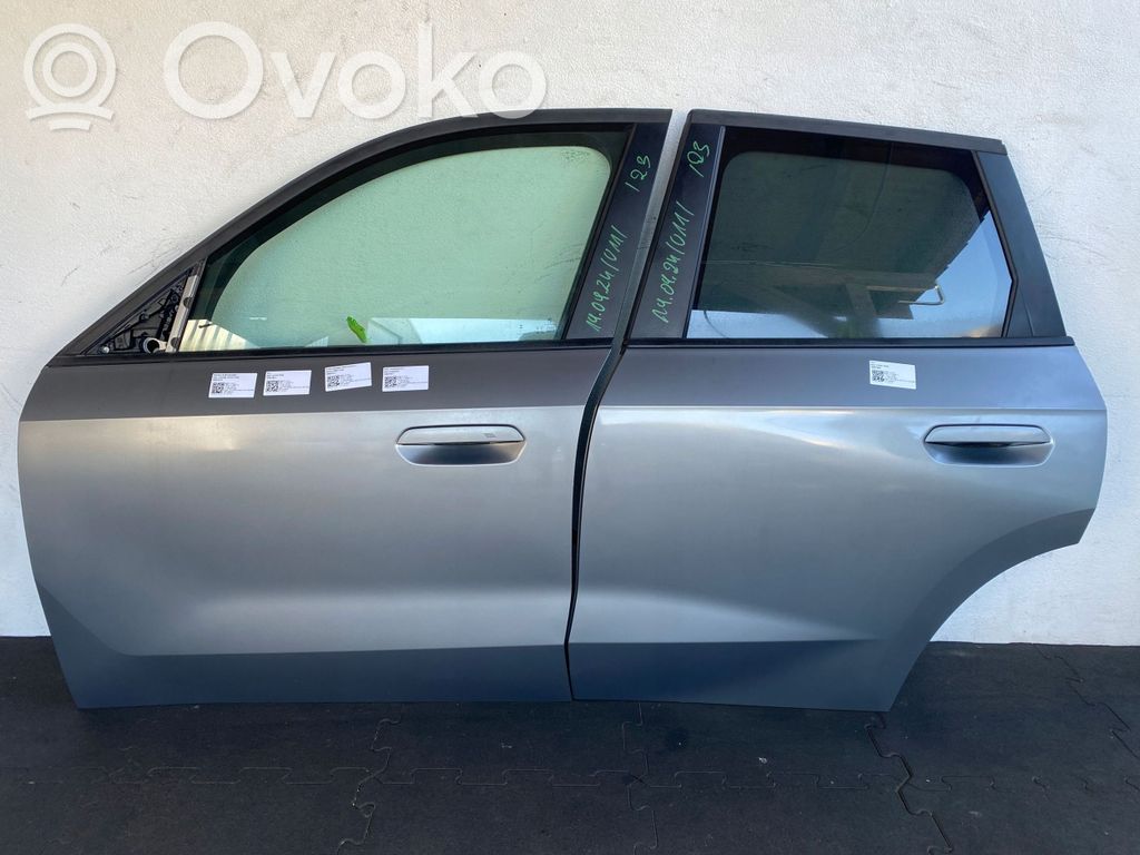 BMW X1 U11 Puerta delantera 