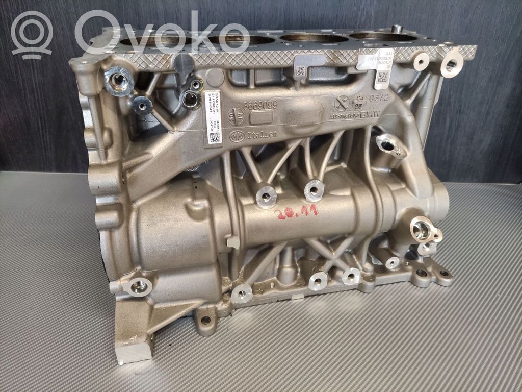 BMW 2 F22 F23 Engine block 