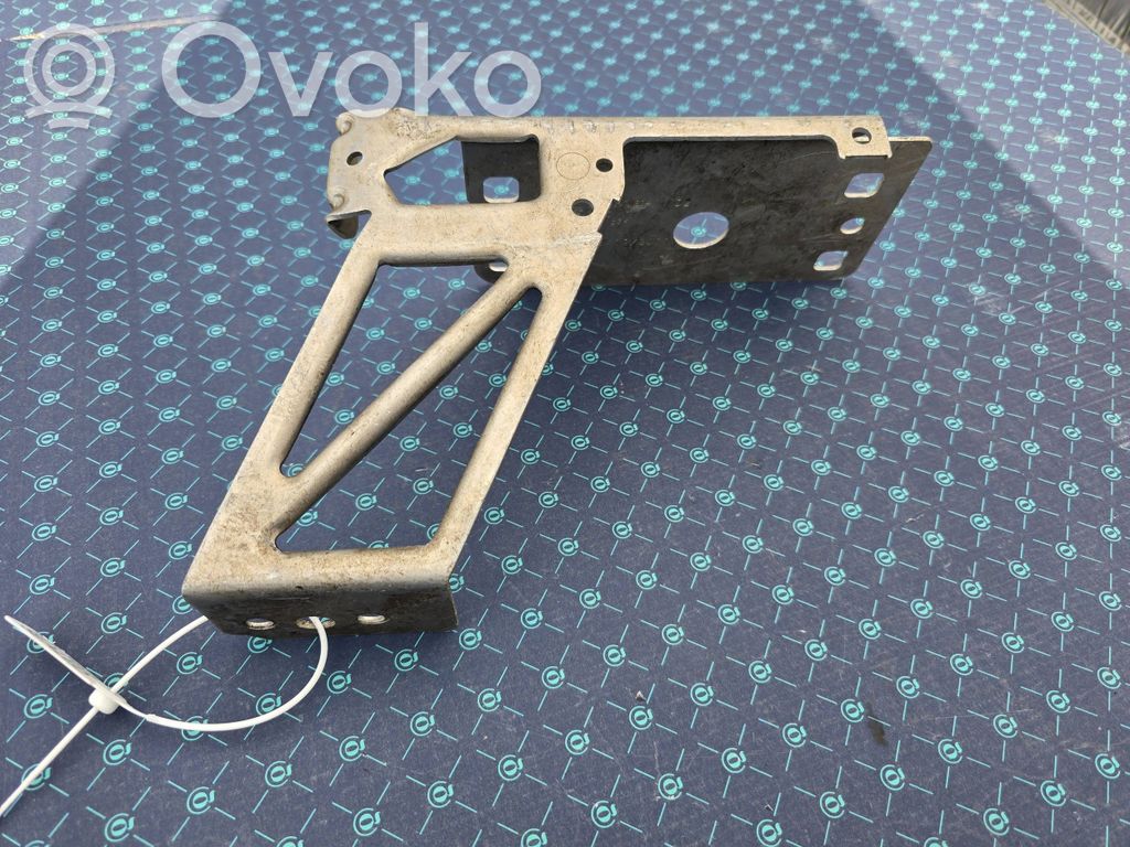 BMW M3 e92 Supporto di montaggio del parafango 