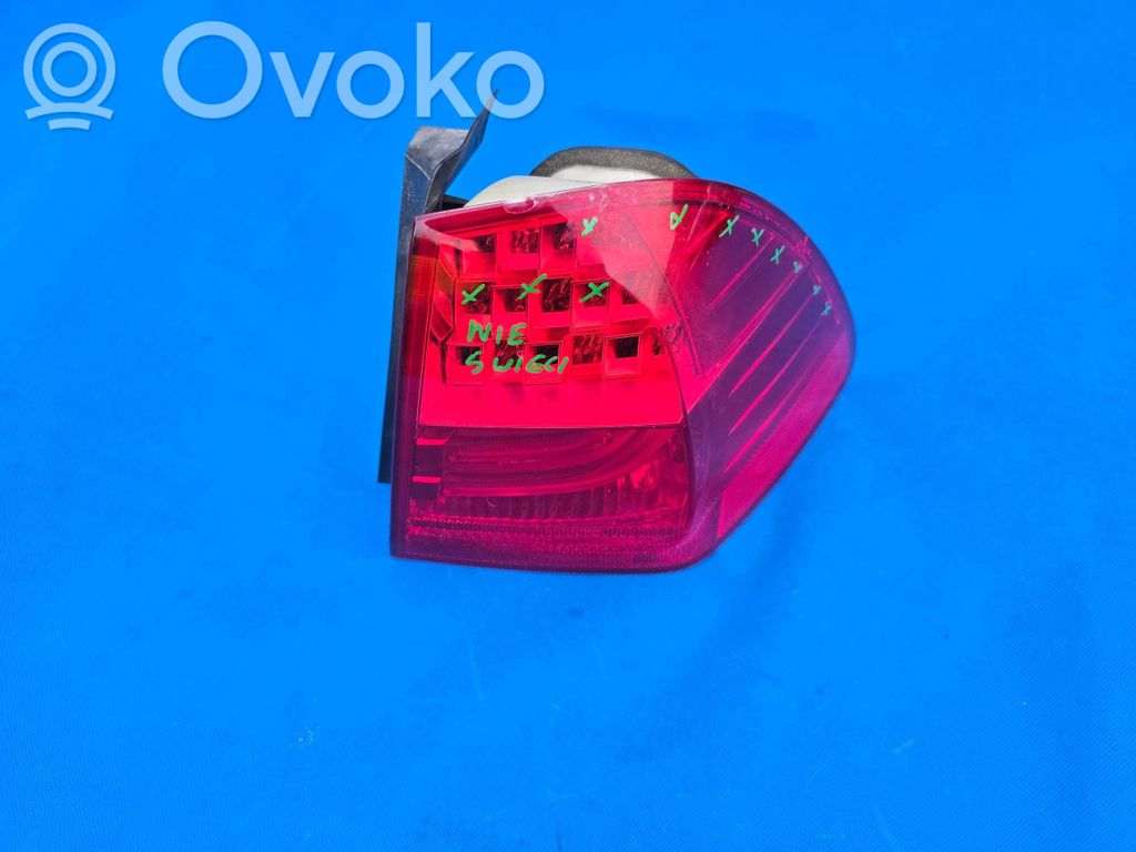 Rear/tail lights   7154160