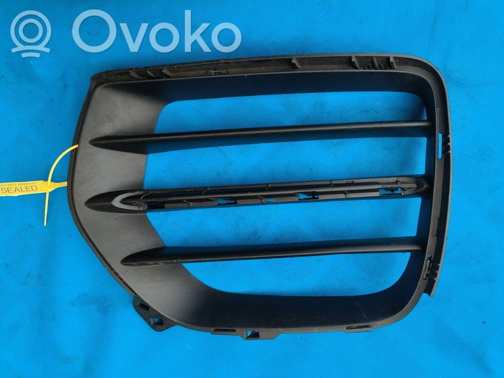 Front bumper lower grill   8055277
