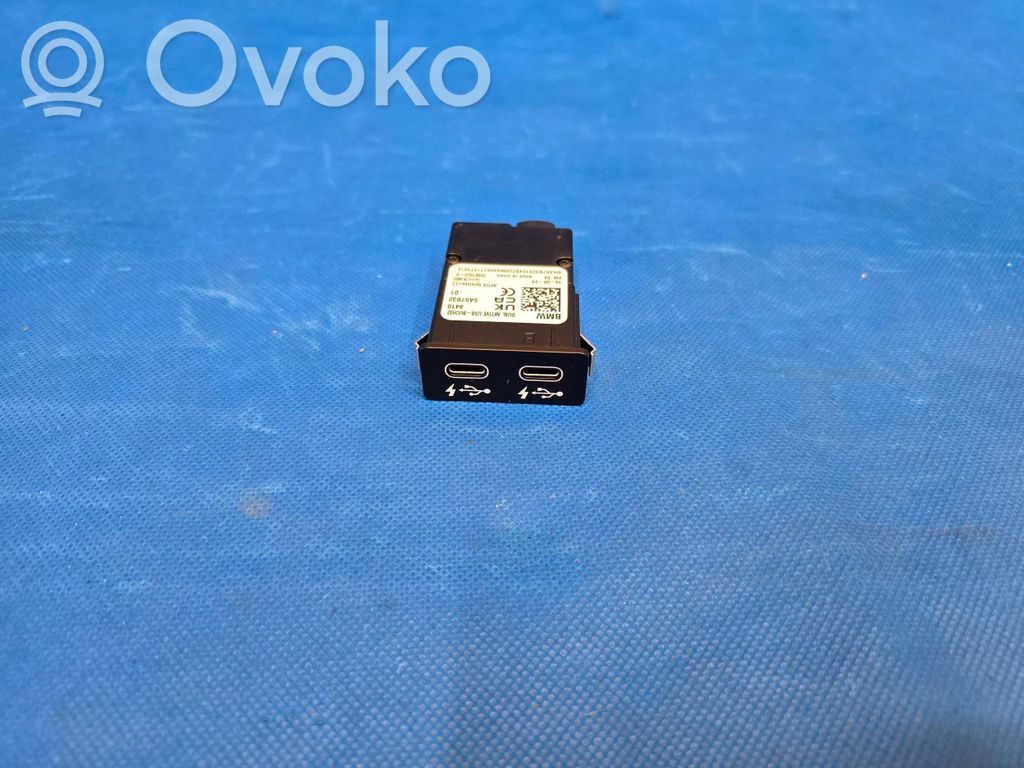 Enchufe conector USB   5A57B32
