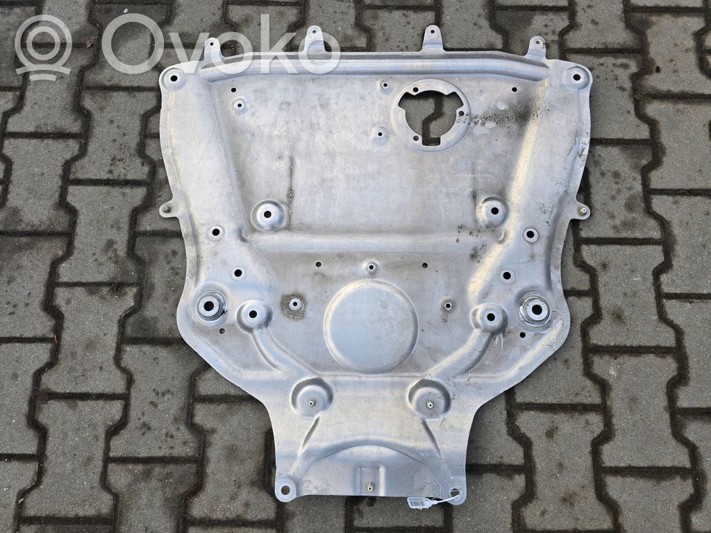 BMW 5 G60 G61 Osłona podwozia przednia 