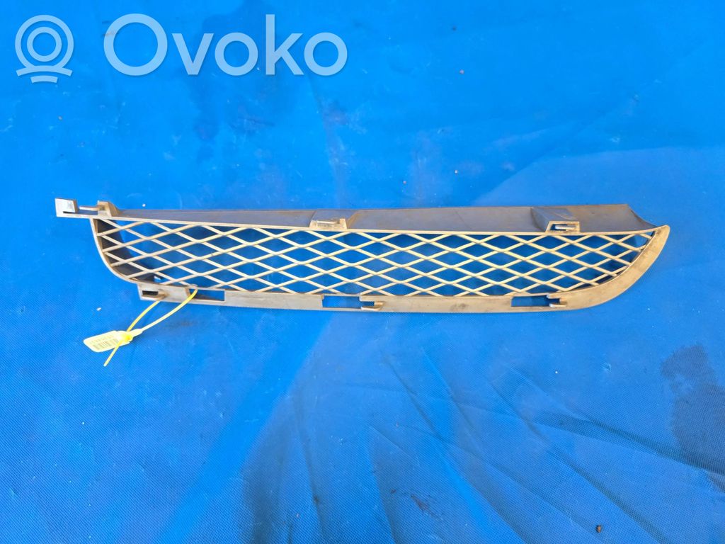 Priekšējais bamperis   7116398