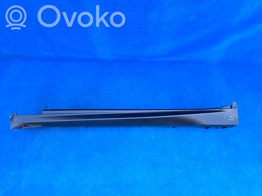 BMW X5 G05 Sill 