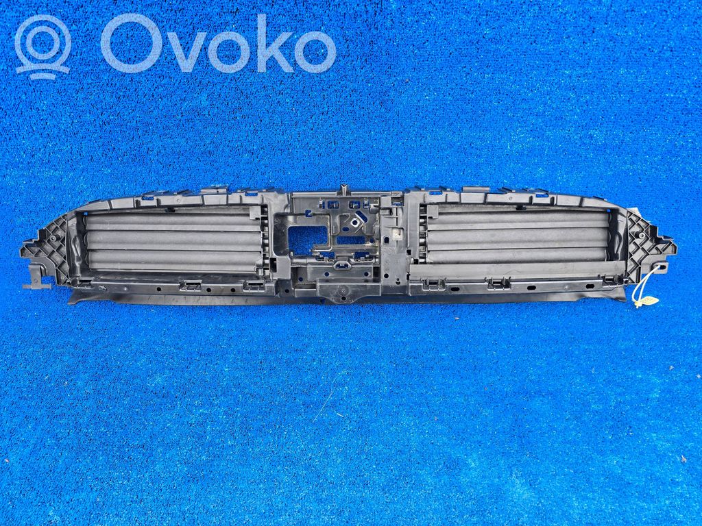 Mini F65 Etusäleikkö 