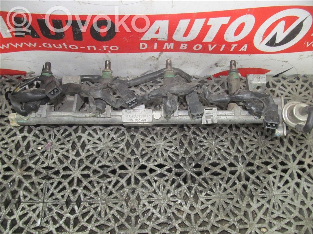 Ford Focus Degvielas maģistrālā caurule 