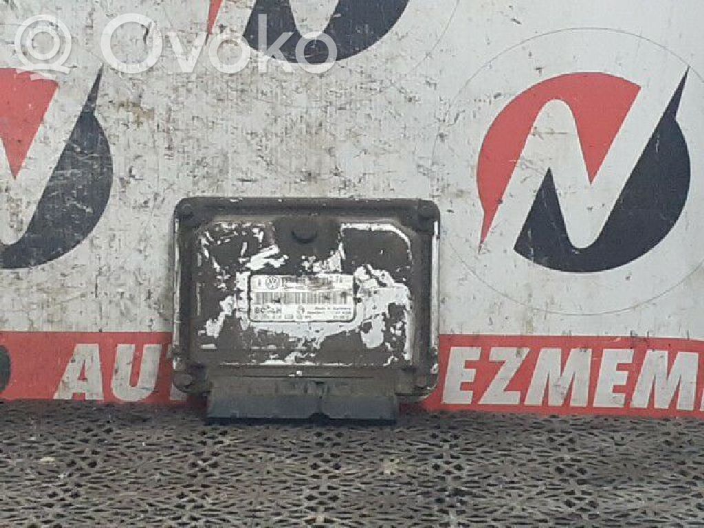 Volkswagen Golf IV Engine control unit/module 
