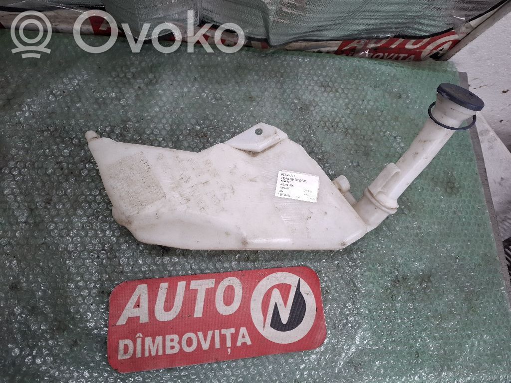 Peugeot 206 Windshield washer fluid reservoir/tank 