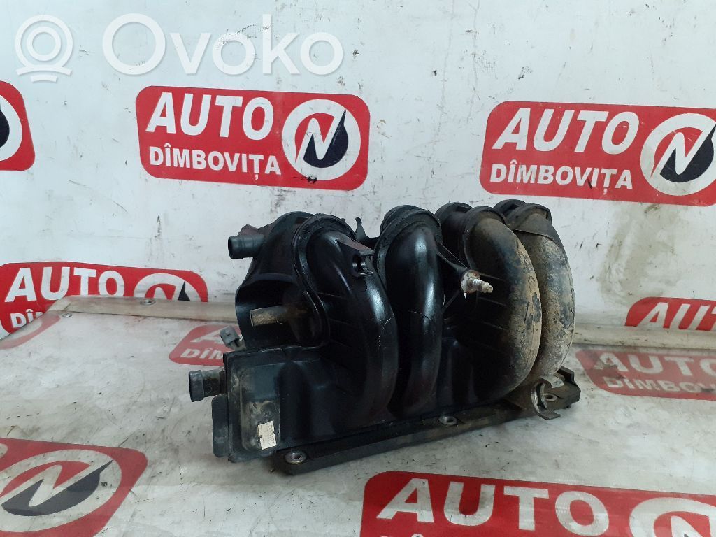 Dacia Logan I Colector de admisión 