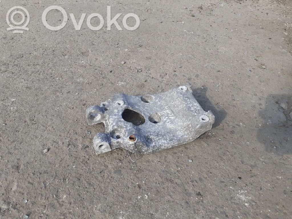 Engine mount bracket   9646719580