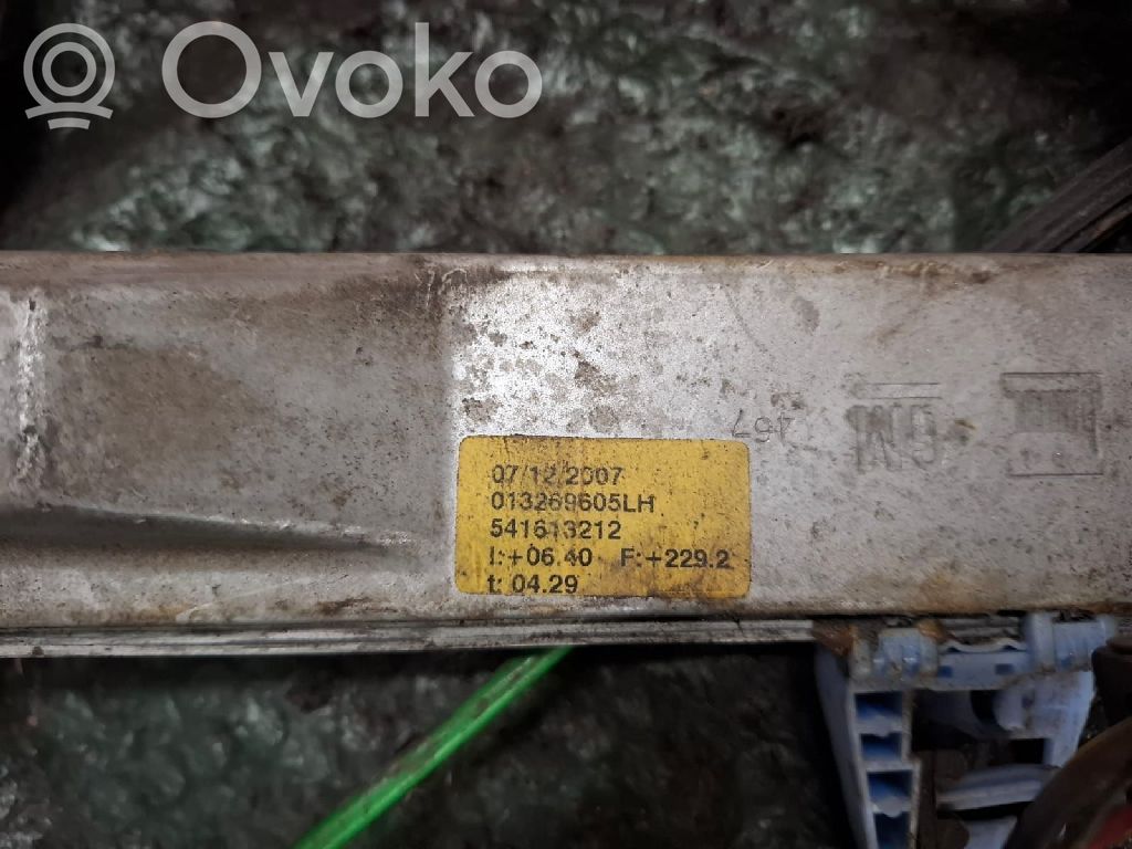 Opel Corsa D Elektryczny podnośnik szyby drzwi przednich 