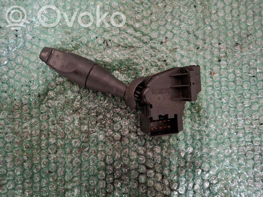 Ford Focus Etusuuntavilkku 
