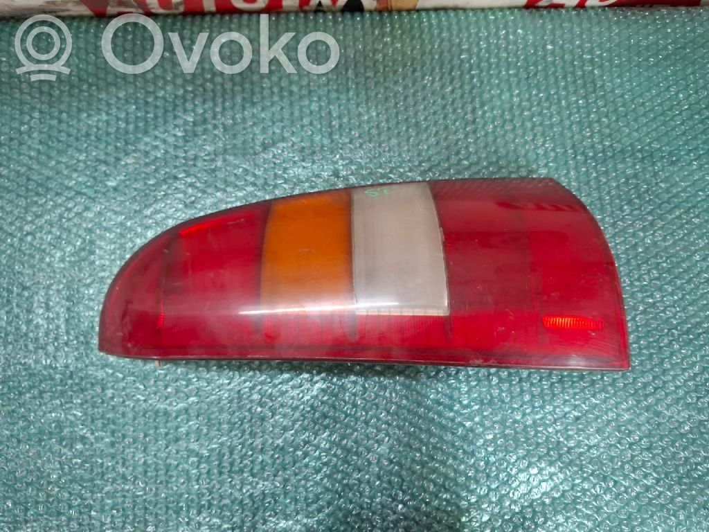 Opel Astra G Luz trasera/de freno 
