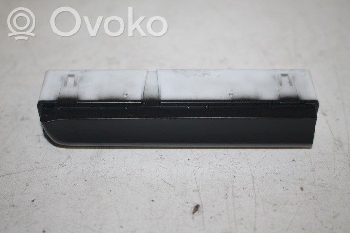 Audi A5 8T 8F Osłona górna silnika 