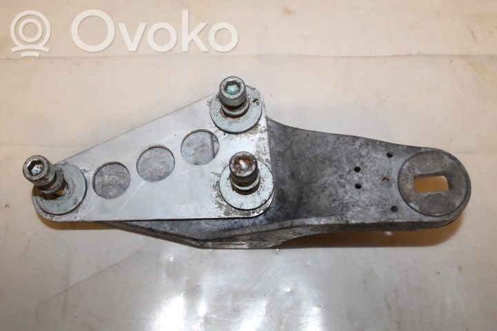 Audi A8 S8 D2 4D Engine mount bracket 