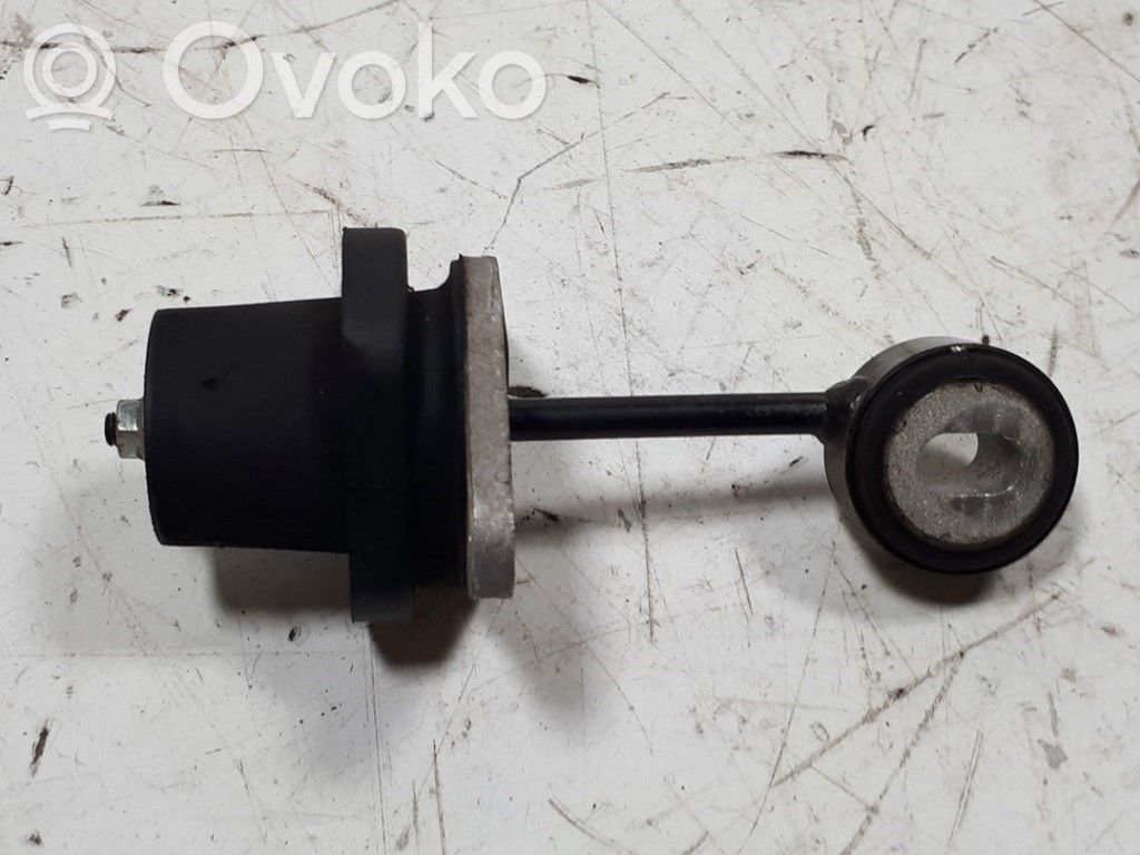 Engine mount bracket   4M0199870AL,4M0199870AL
