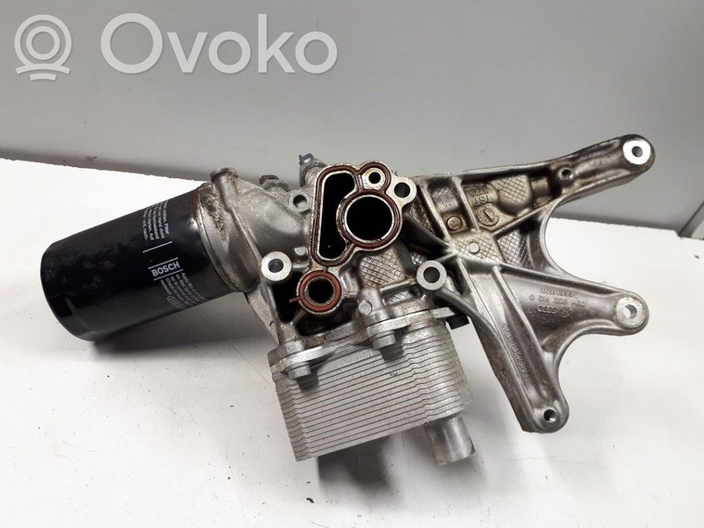 Audi A6 S6 C7 4G Mocowanie / uchwyt filtra oleju 