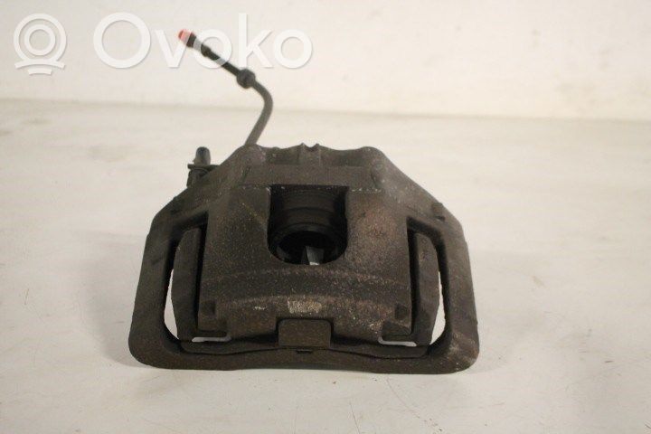 Audi A4 S4 B7 8E 8H Priekinis suportas 
