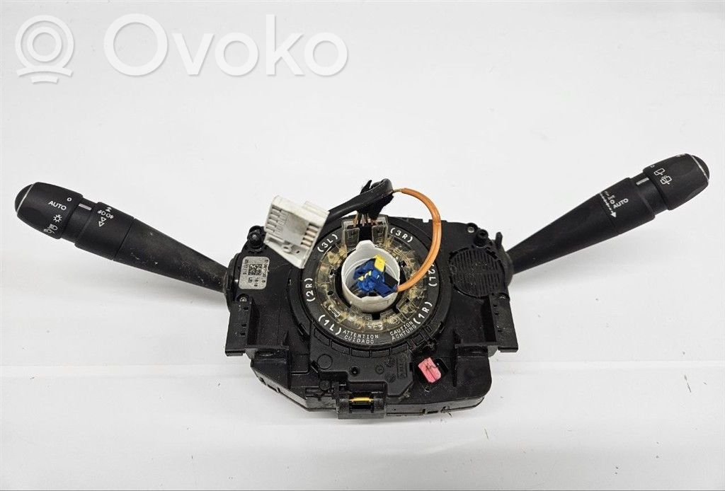 Citroen C4 II Interruptor/palanca de limpiador de luz de giro 