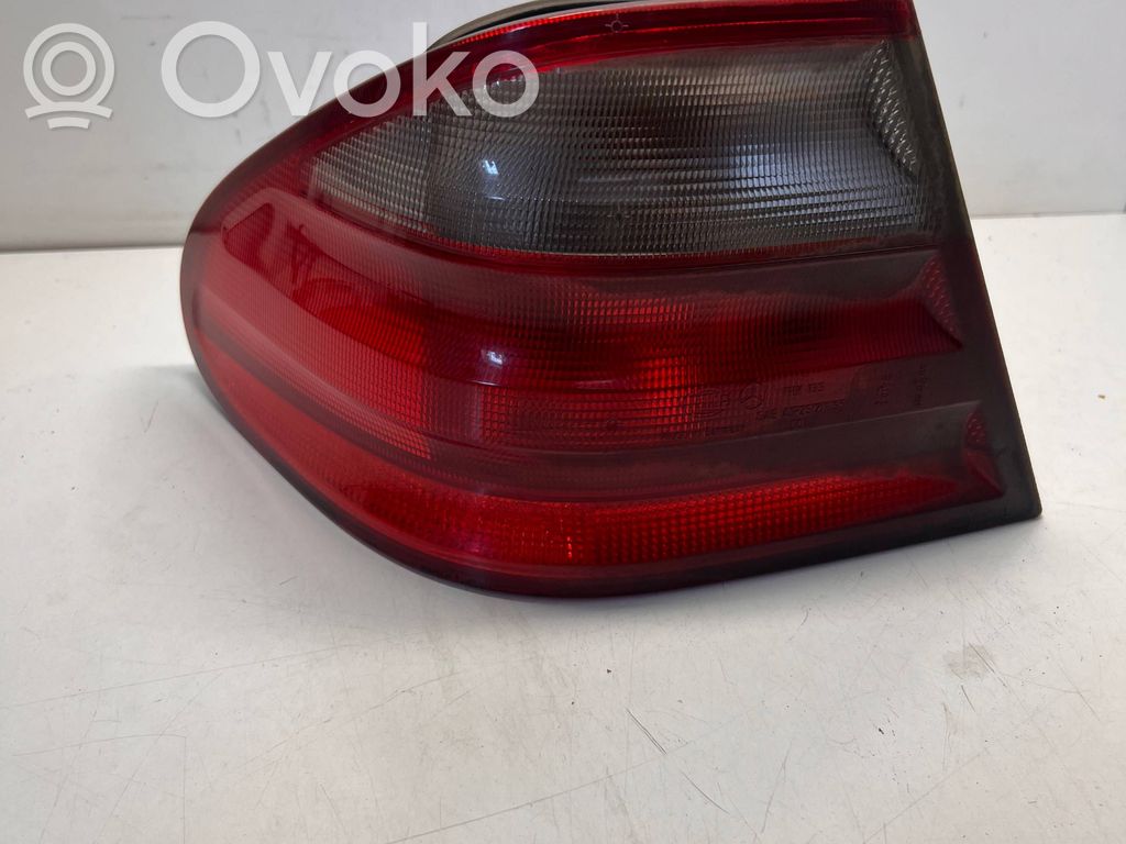 Lampa tylna   2088200164