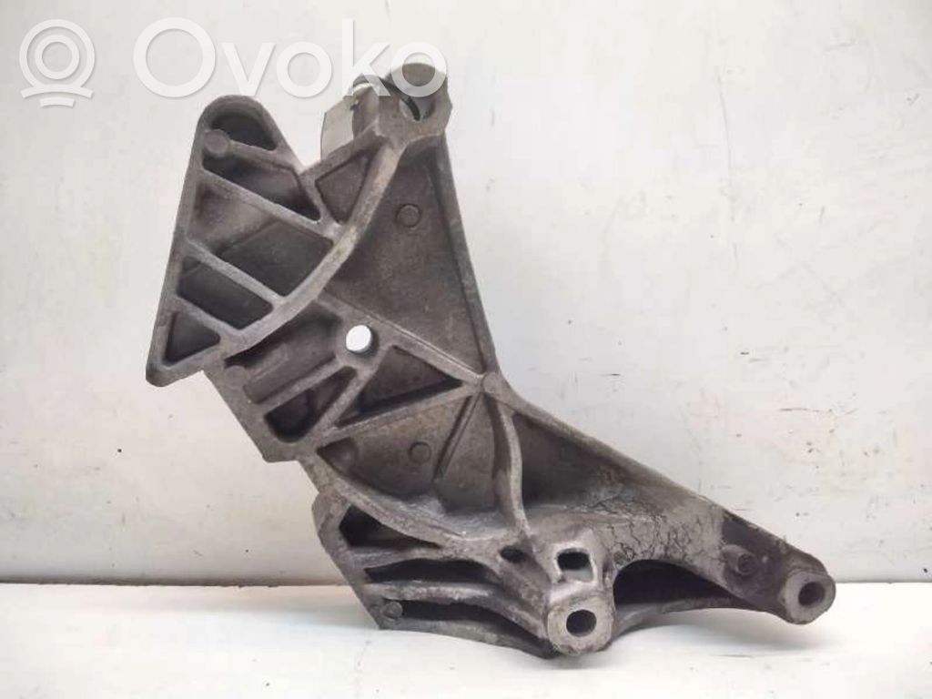 Engine mount bracket   19920AP