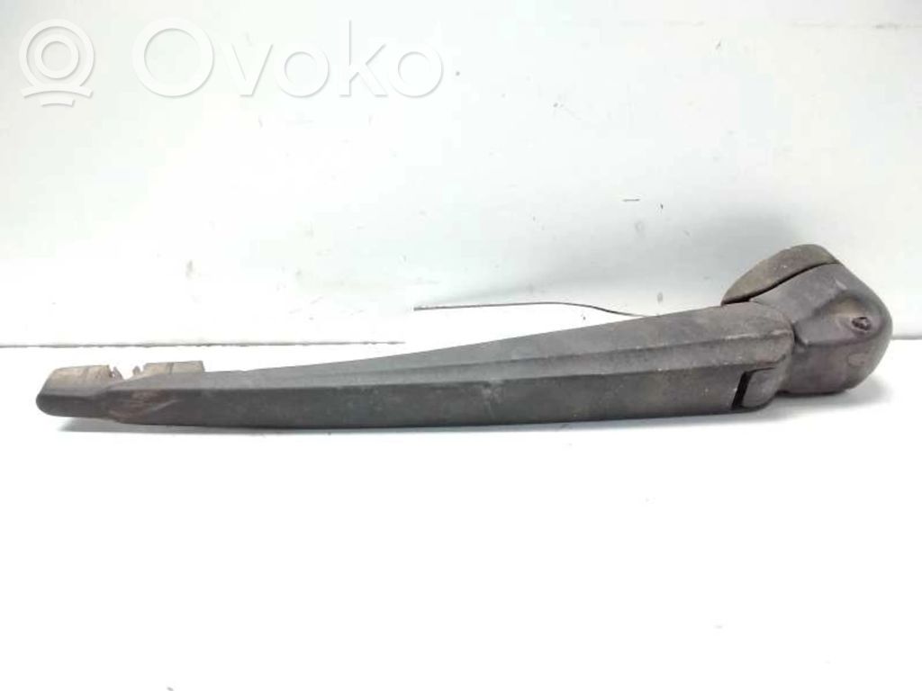 Brazo del limpiaparabrisas trasero