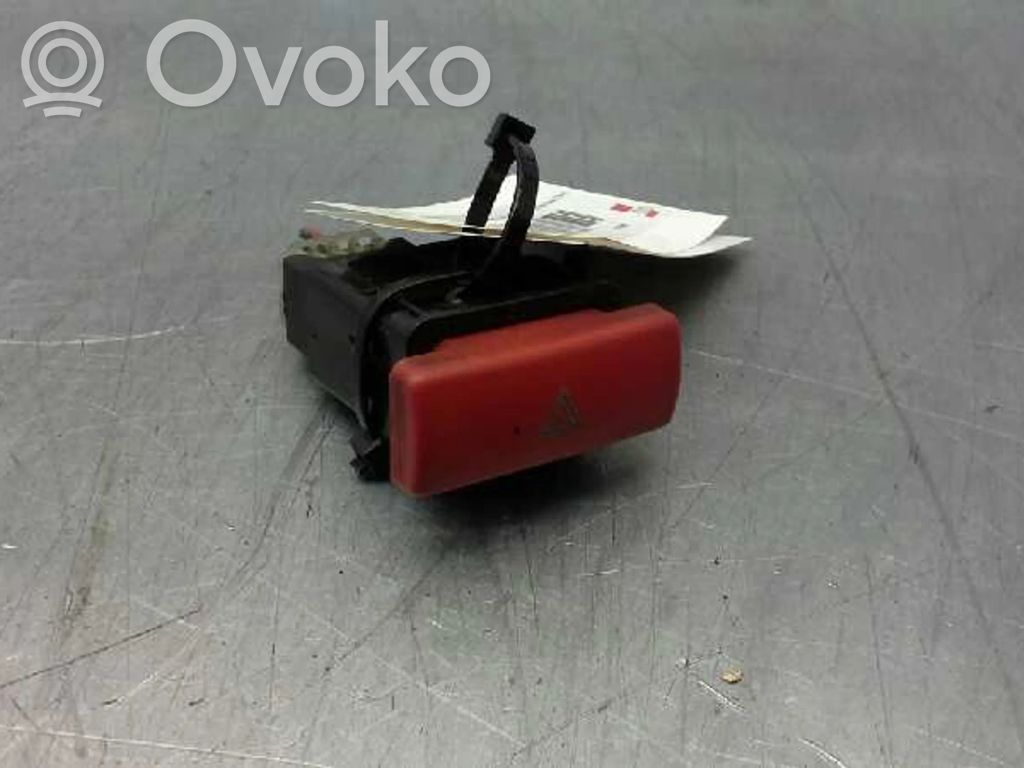 Botón interruptor de luz de peligro