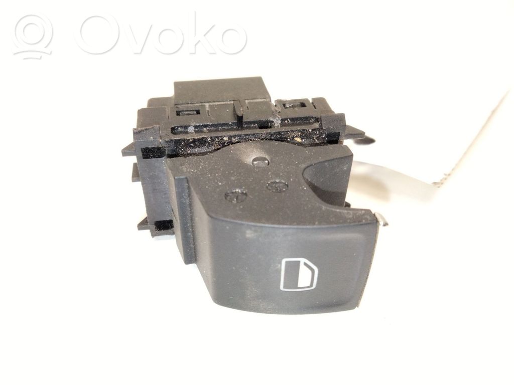 Electric window control switch   5G0959855