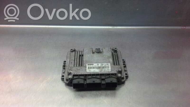 Unidad de control/módulo del motor   0281011529,8200546983,1039S10914