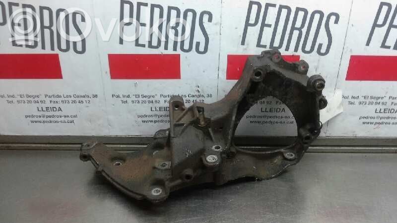 Nissan Interstar Generator/alternator bracket 