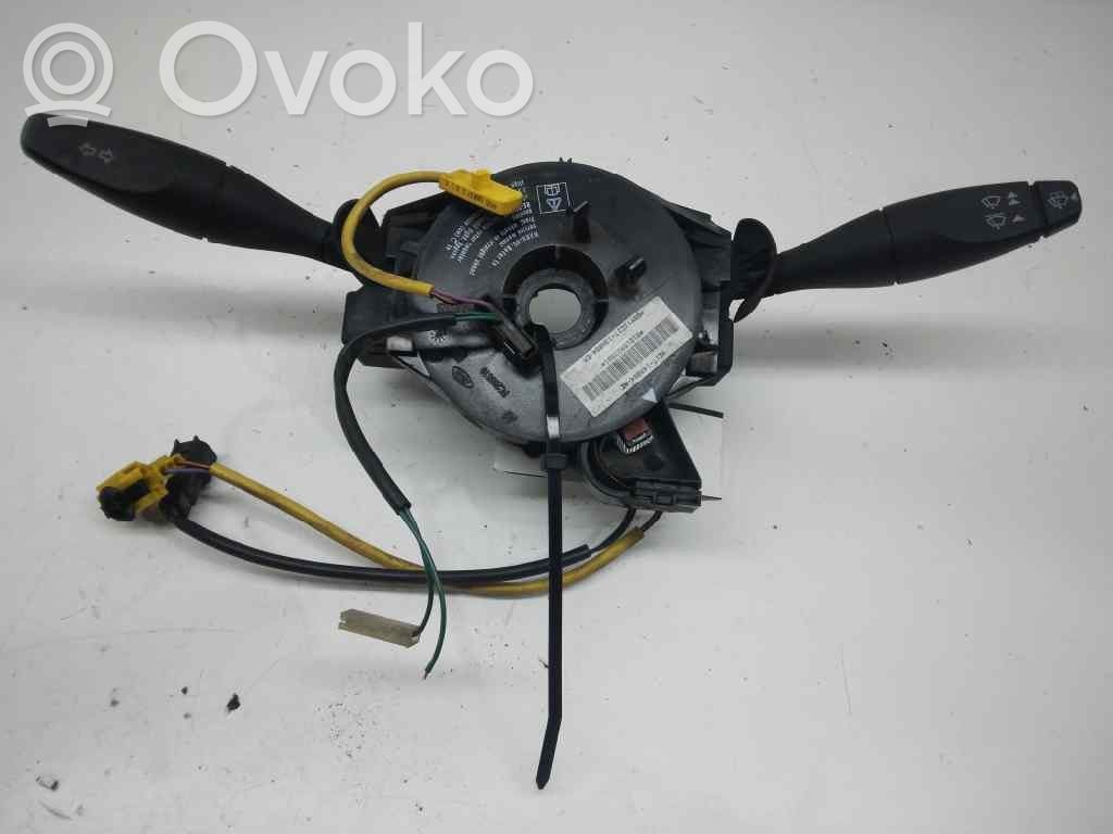 Interruptor de control multifunción   YC1T14A664AE,YC1T17A553AC,1C1T13335AA