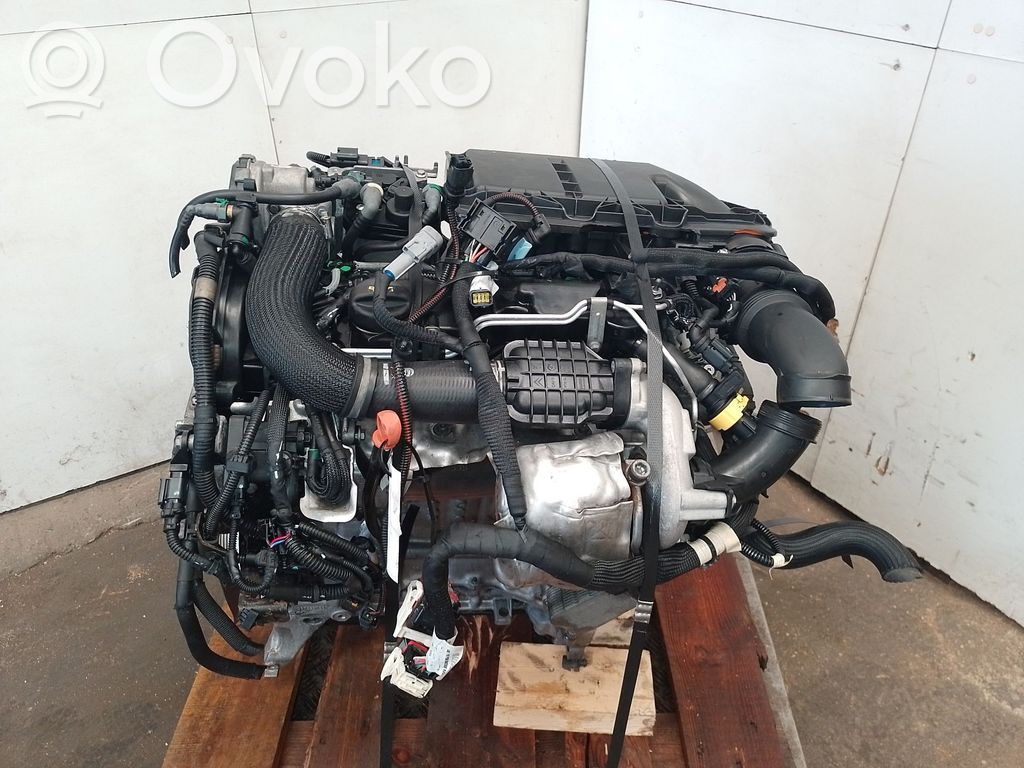 Variklis   9372589480,8H01