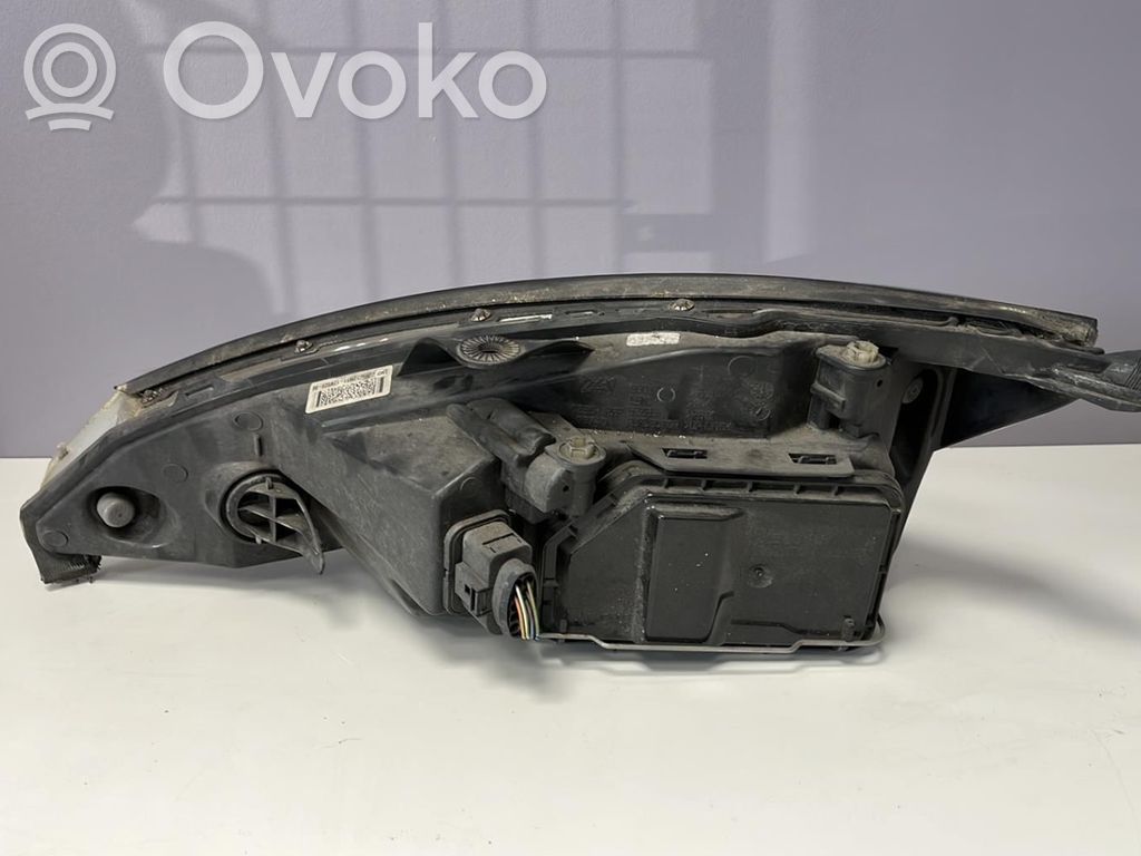 Ford Focus Headlight/headlamp 