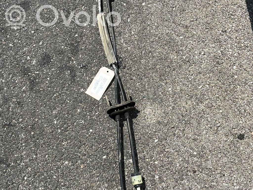 Gear shift cable linkage