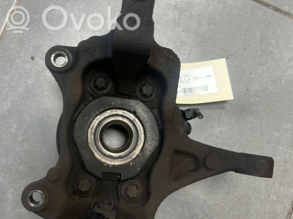 Fiat Talento Zwrotnica koła przedniego 