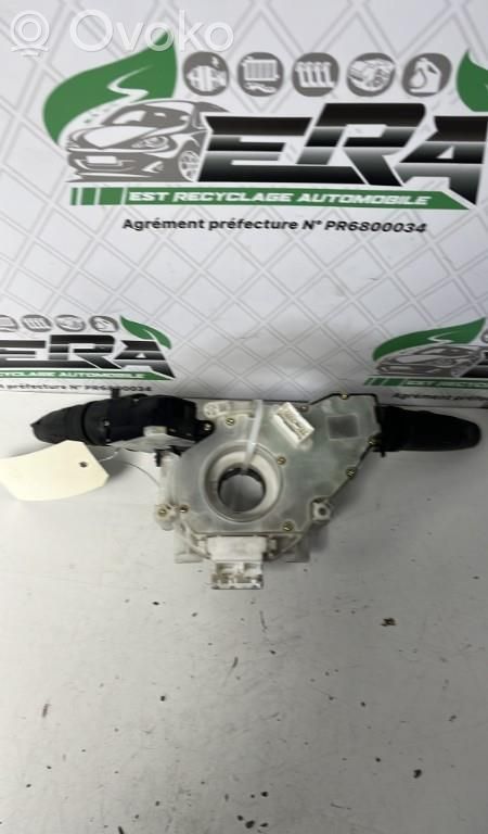 Nissan Micra Interruptor/palanca de limpiador de luz de giro 