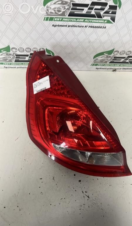 Ford Fiesta Aizmugurējais lukturis virsbūvē 