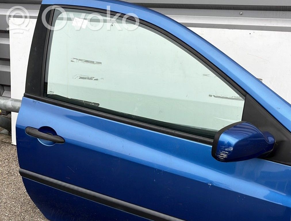 Renault Clio III Puerta delantera 