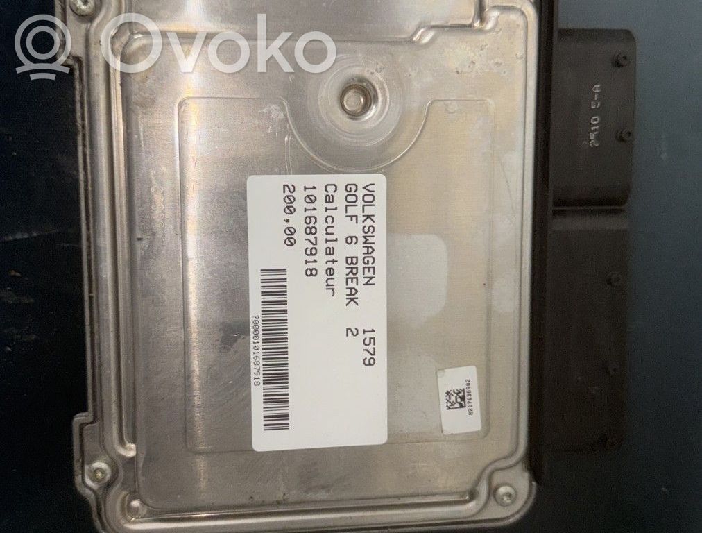 Volkswagen Golf VI Engine control unit/module 