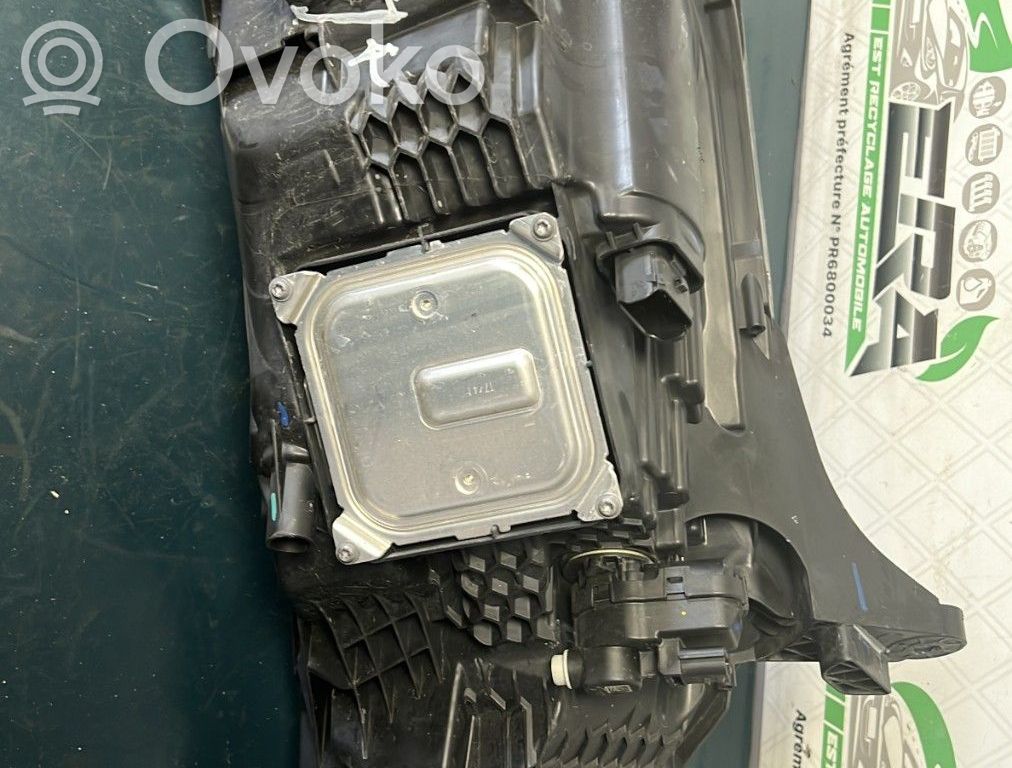 Renault Captur Scheinwerfer 