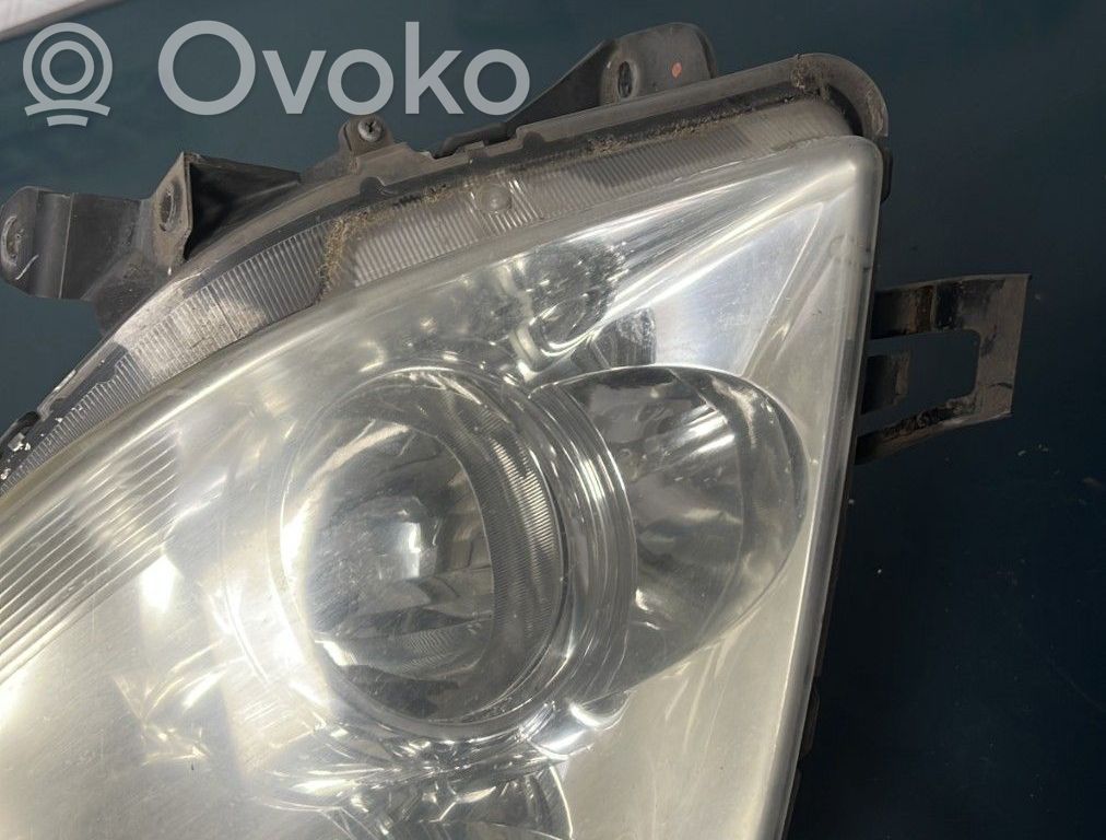 Toyota Corolla Verso E121 Scheinwerfer 