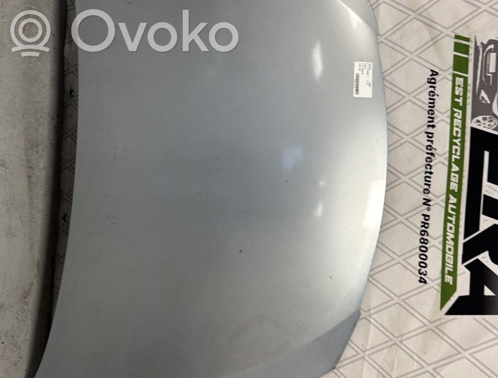 Mazda 2 Dzinēja pārsegs (vāks) 