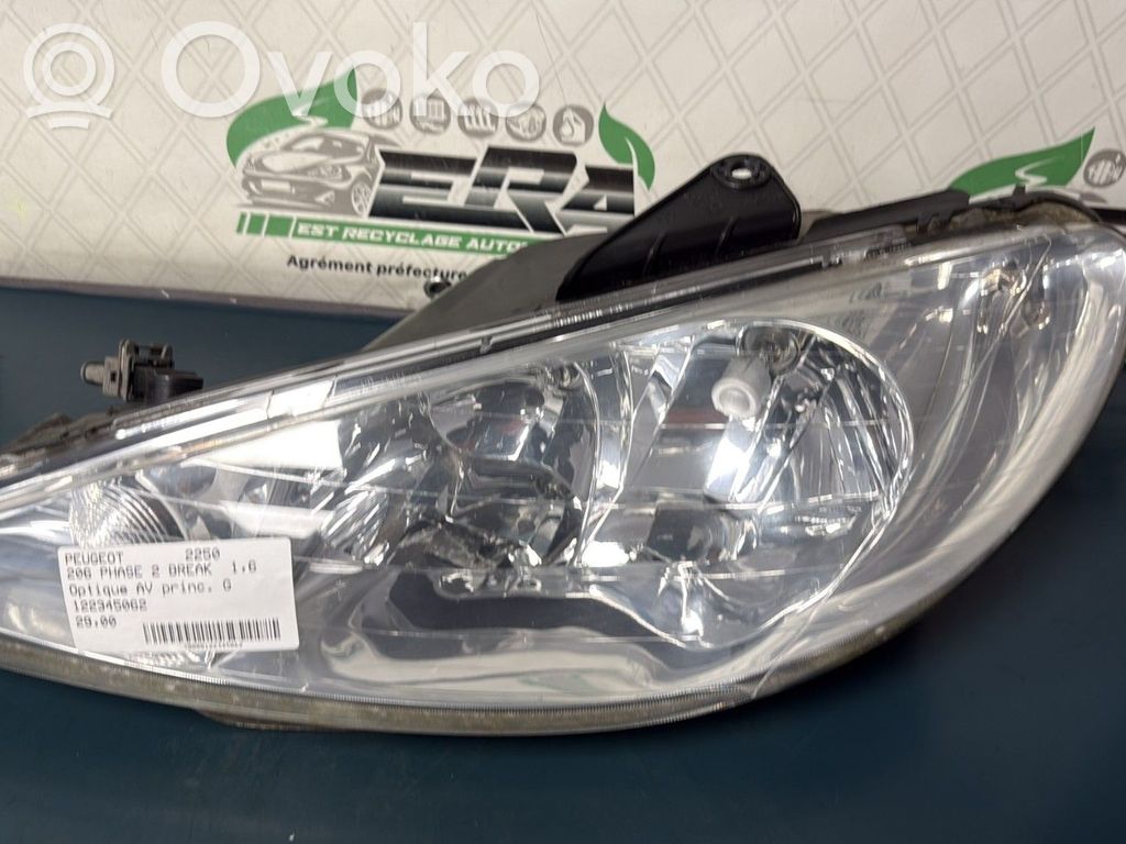 Peugeot 206 Lampa przednia 