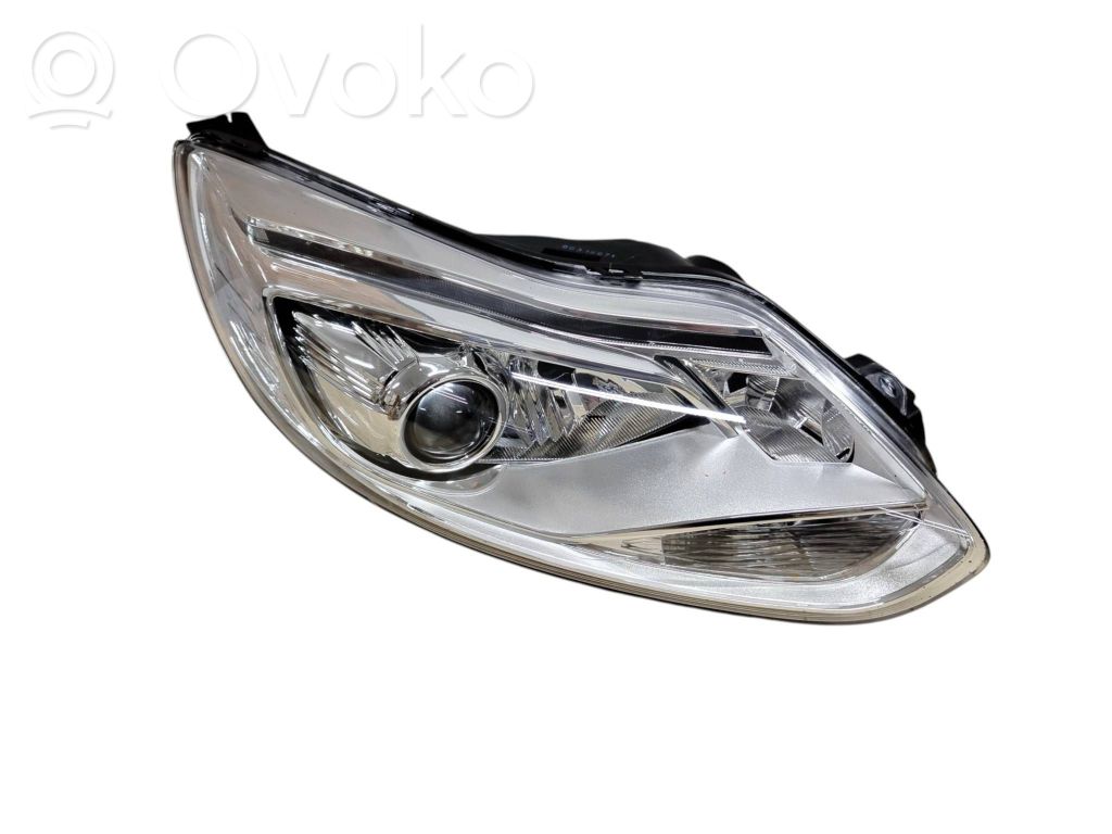 Ford Focus Etu-/Ajovalo 