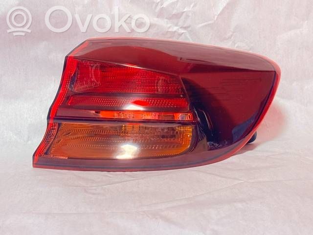 KIA Ceed Aizmugurējais lukturis virsbūvē 