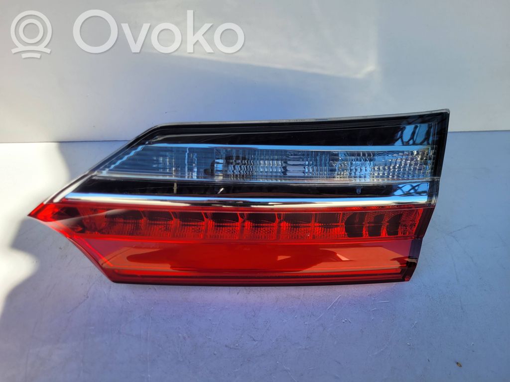 Toyota Corolla E160 E170 Lampa tylna 