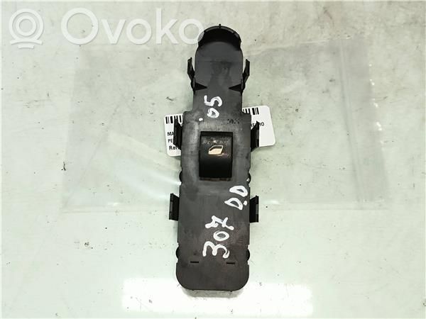 Peugeot 307 Electric window control switch 